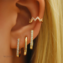 Brincos Odara, dourado com strass.