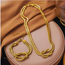 Conjunto Viviane, aço inoxidável, nó corrente,  colar e pulseira.