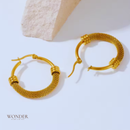 Brinco Vânia, aço inoxidável, circular argola, dourado.