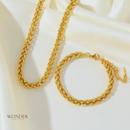 Conjunto Gabriela, aço inoxidável, cor ouro trigo, colar e pulseira.