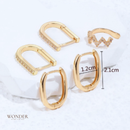 Brincos Odara, dourado com strass.