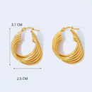 Brinco Julia, aço inoxidável, dourado e geométrico de argola.
