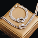 Conjunto Viviane, aço inoxidável, nó corrente,  colar e pulseira.